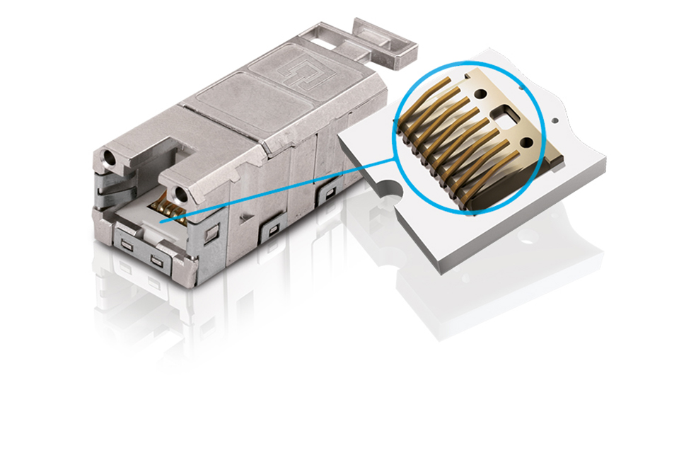 STX connectors with focus on contacts 